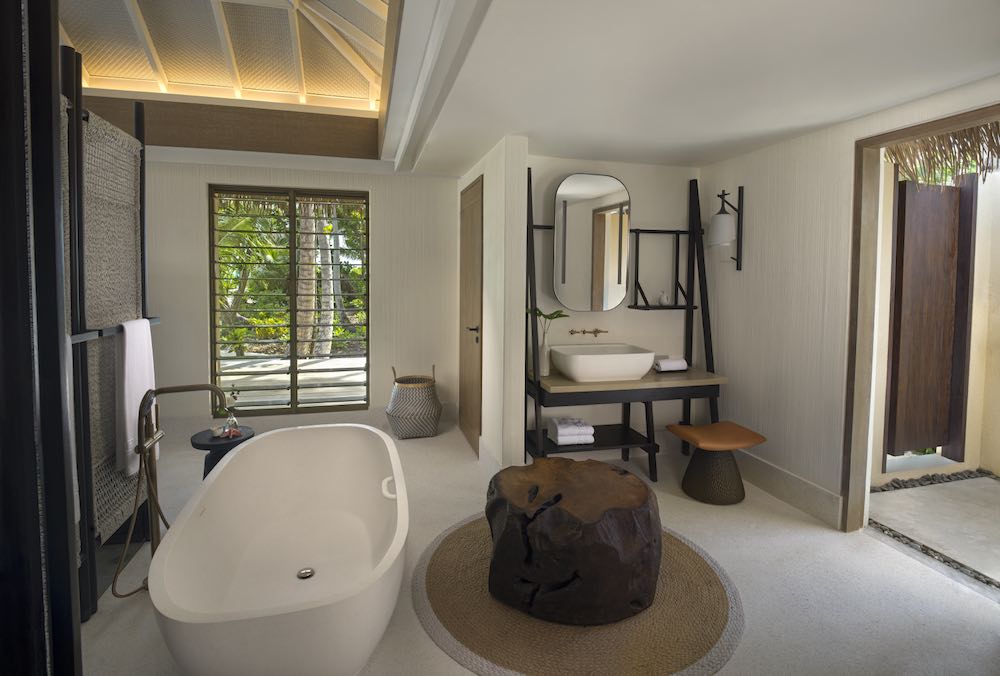 Three Bedroom Royal Beachfront Residence at InterContinental Maldives Maamunagau Resort by IHG, view 6